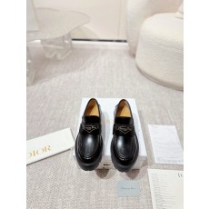 디올 클래식 로퍼 여성용 001-231935