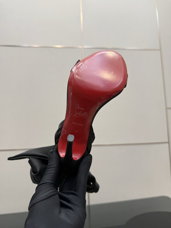 크리스찬 루부탱 레드솔 실크 하이힐 샌들 001-232082