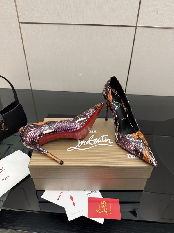뱀무늬 라인스톤 레드솔 하이힐 001-232108