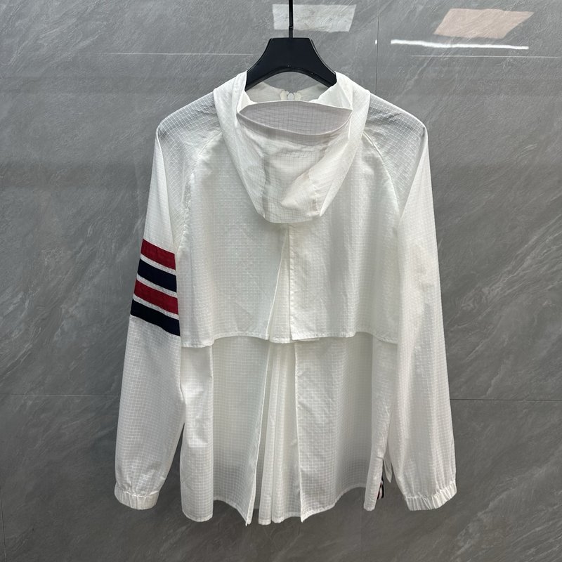 톰브라운 4 바 나일론 메쉬 방풍 자켓 001-232145