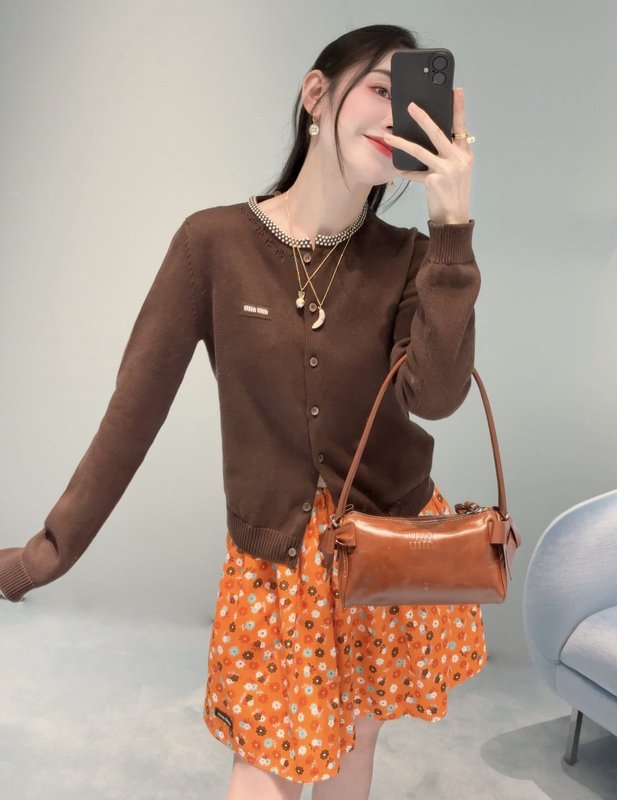 미우미우 스타일 오렌지 플라워 A 라인 미니 스커트 001-232227