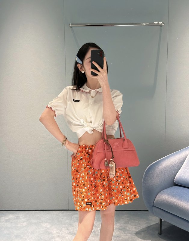 미우미우 스타일 오렌지 플라워 A 라인 미니 스커트 001-232227