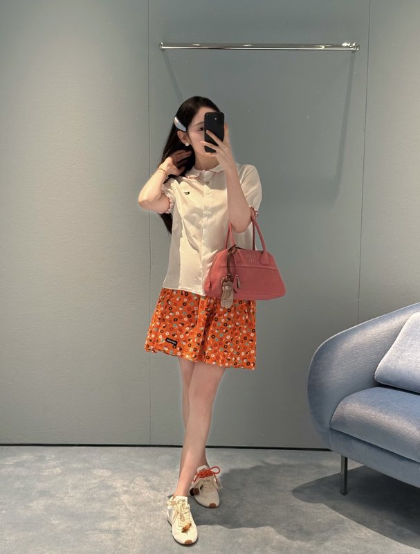 미우미우 프릴 칼라 반팔 셔츠 001-232235