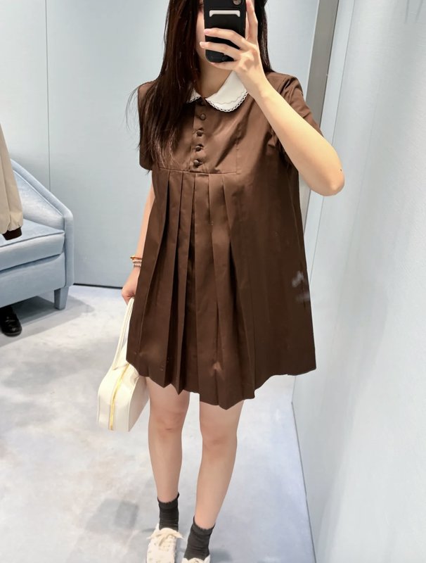 미우미우 레트로 모카 브라운 인조가죽 원피스 001-232236