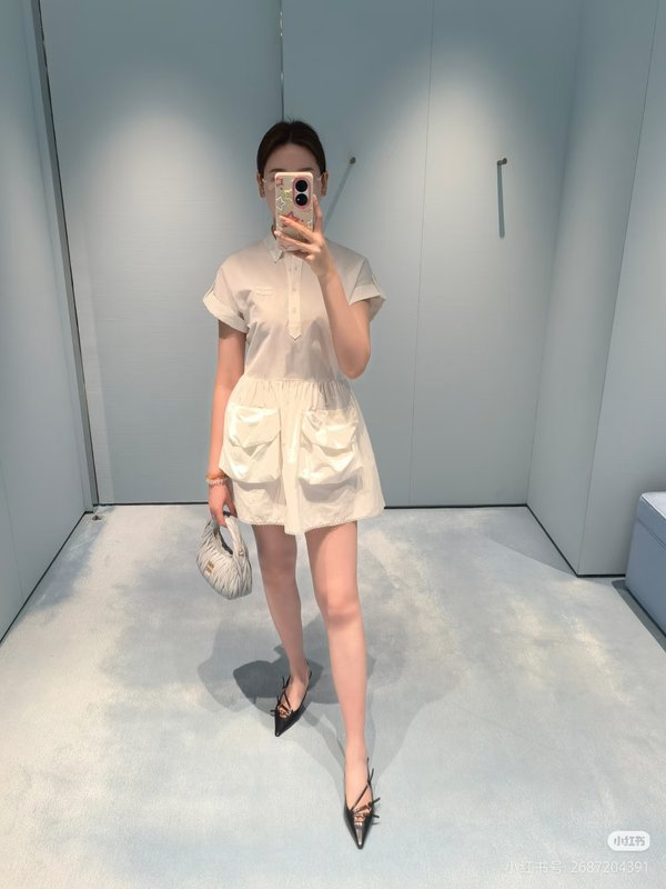 미우미우 화이트 칼라 웨이스트 레이스 원피스 001-232261
