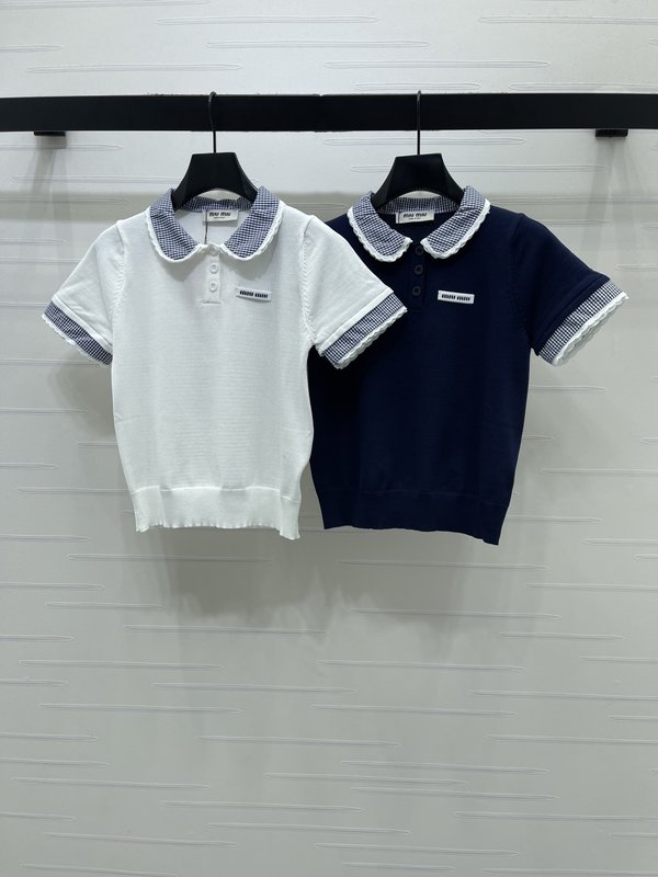 미우미우 봄 콜렉션 칼라 니트 반팔 티셔츠 001-232265