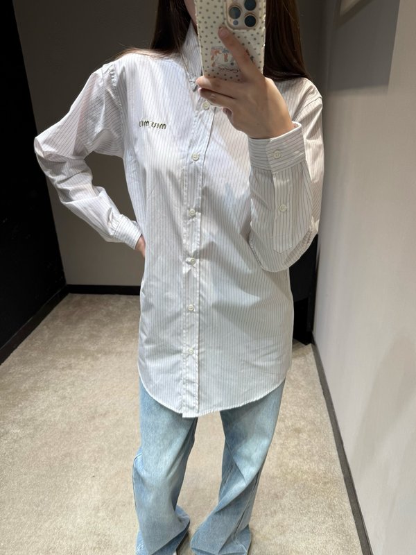 미우미우 스트라이프 루즈핏 셔츠 001-232302