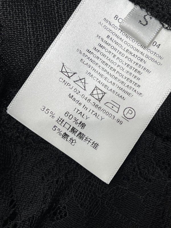 미우미우 레이스 후크 라운드넥 반팔 티셔츠 001-232323