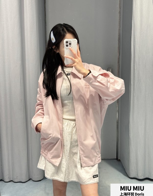 연한 파란색 플립 칼라 지퍼 재킷 001-232357