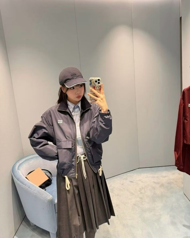 미우미우 아카데미컬 컬러블록 칼라 나일론 자켓 001-232371