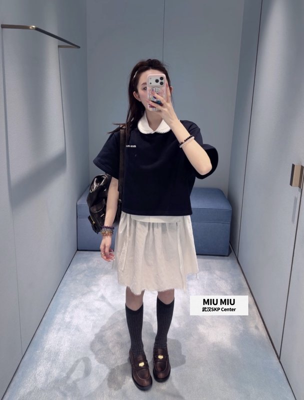 미우미우 스타일 자수 A 라인 미니스커트 001-232391