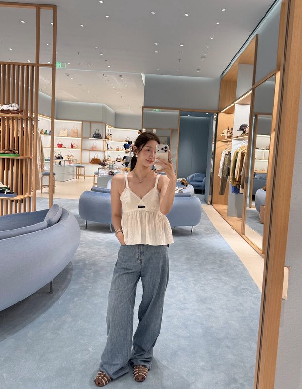 미우미우 스타일 화이트 레이스 자수 V 넥 민소매 원피 001-232396