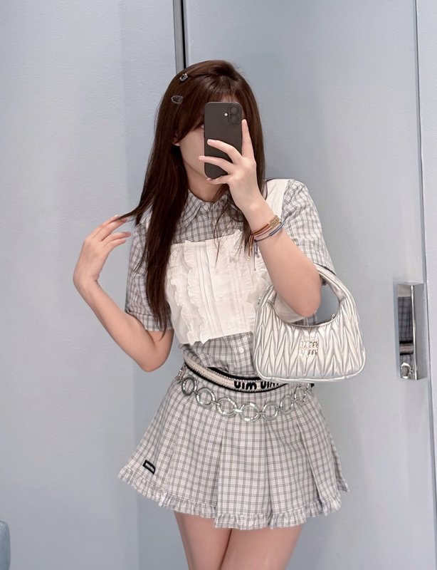 미우미우 체크 무늬 러플 플리츠 스커트 001-232427