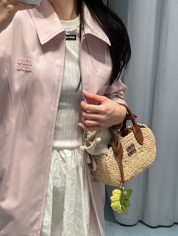 미우미우 칼라 핑크 지퍼 자켓 001-232469