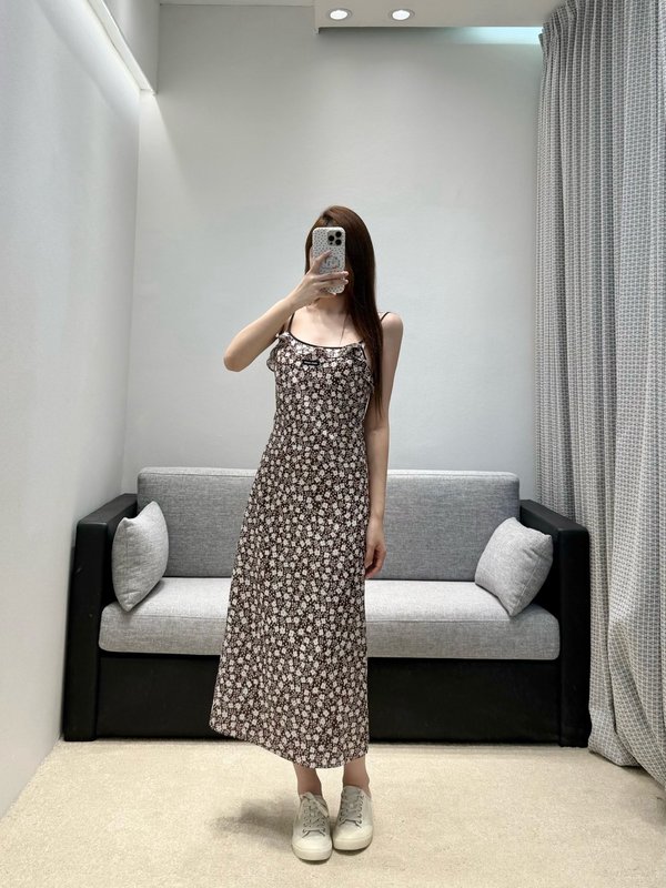 미우미우 브라운 플라워 패턴 슬림 원피스 001-232488