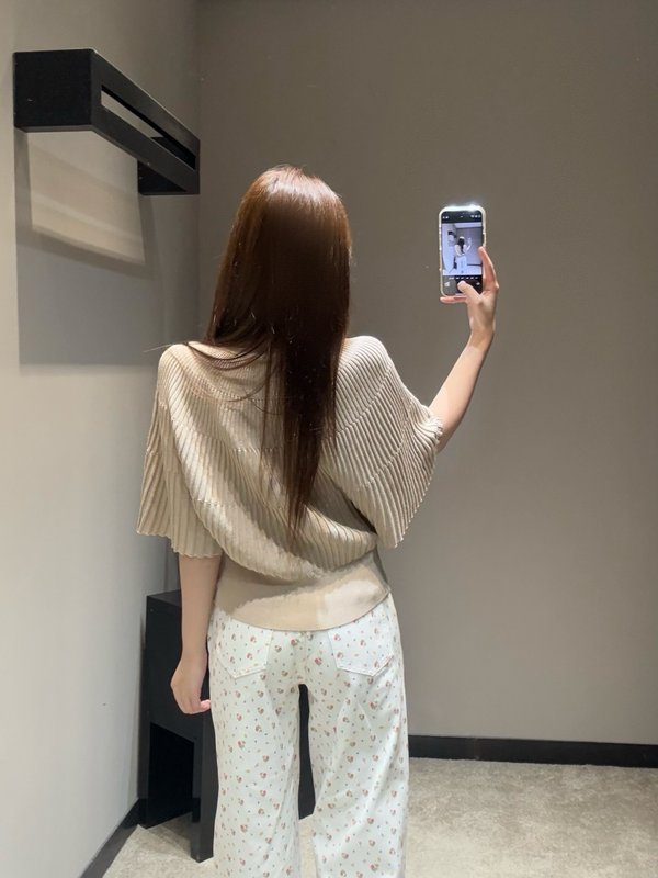 미우미우 립 니트 반팔 티셔츠 001-232505
