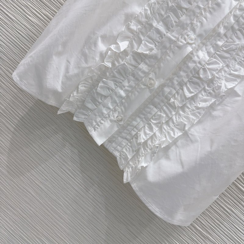 미우미우 달콤한 프릴 칼라 숏 기장 셔츠 001-232546