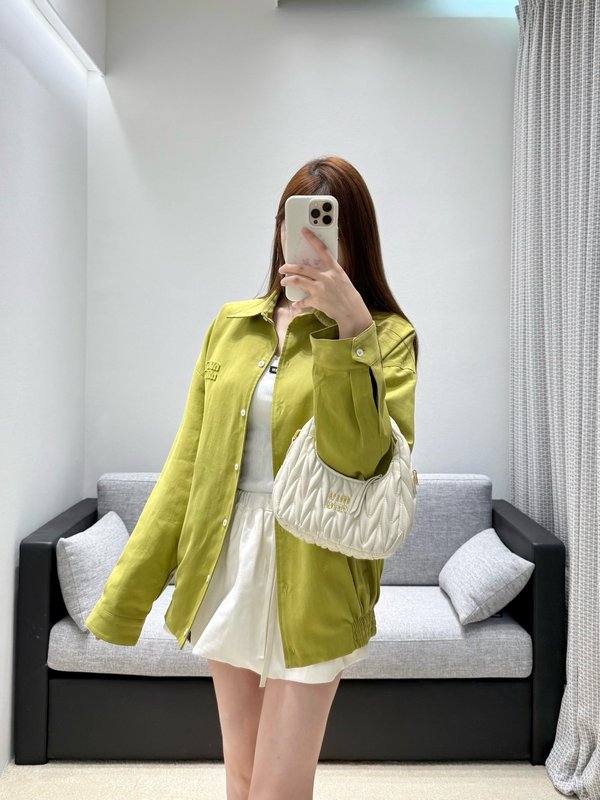 라이트 블루 칼라 지퍼 자켓 아우터 001-232563