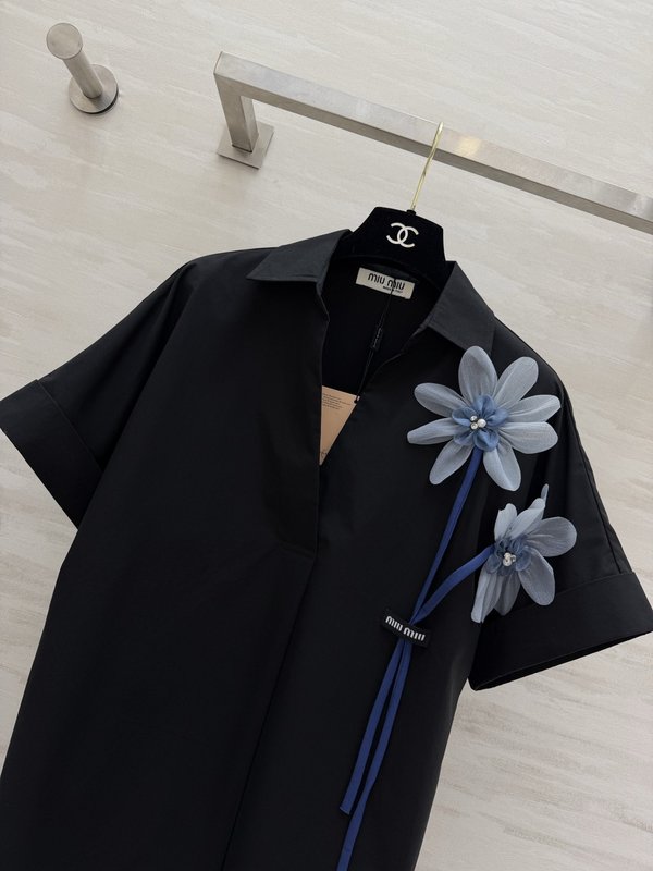 미우미우 스타일 블루 입체 꽃 진주 셔츠 001-232587