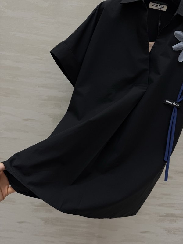 미우미우 스타일 블루 입체 꽃 진주 셔츠 001-232587