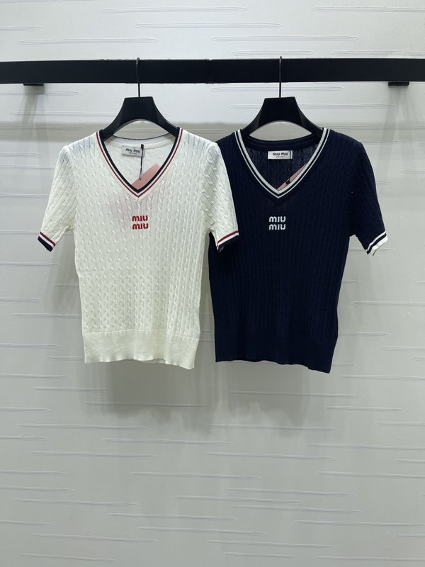 미우미우 V 넥 니트 반팔 티셔츠 001-232624