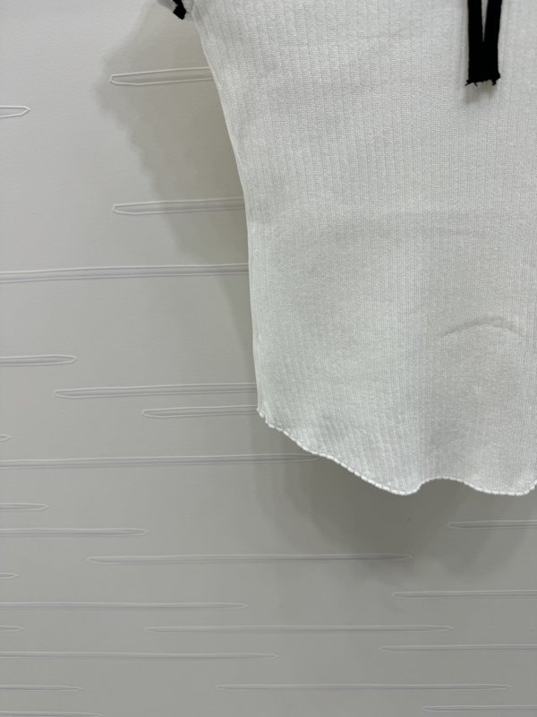 미우미우 숄 칼라 니트 반팔 가디건 001-232649