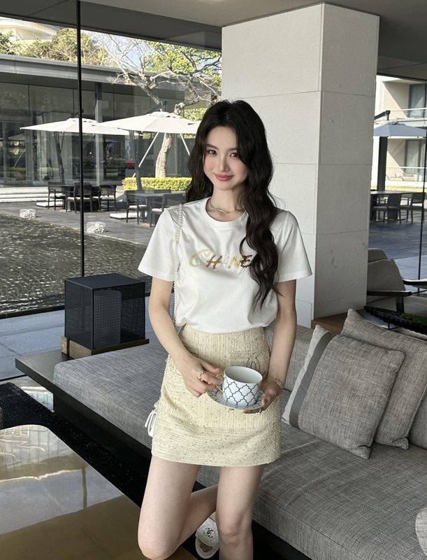 스팽글 레터 자수 코튼 티셔츠 001-232670
