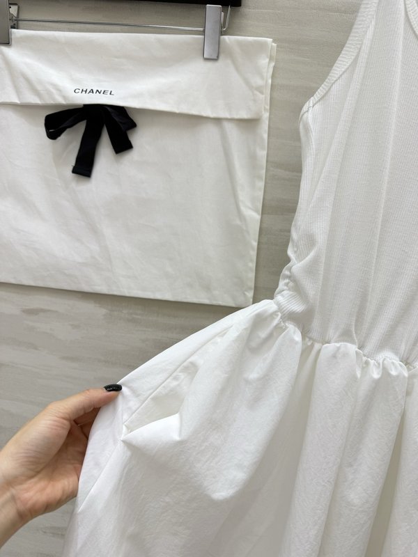 샤넬 심플 조끼 목 조임 허리 라인 원피스 001-232954
