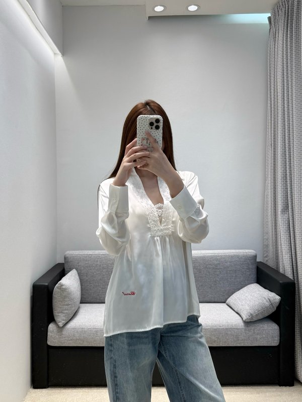 샤넬 새틴 레이스 자수 셔츠 001-232966