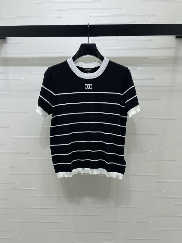 샤넬 스트라이프 니트 라운드넥 반팔 티셔츠 001-232995