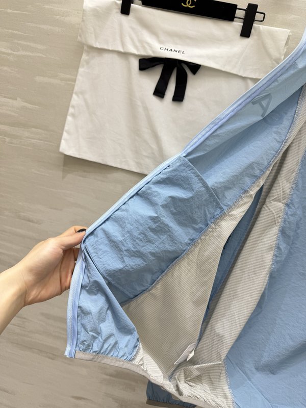 샤넬 스파이싱 경량 선블록 재킷 001-233058