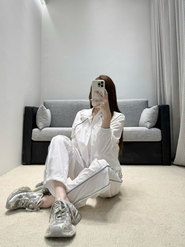 샤넬 봄여름 자외선 차단 후드 재킷 와이드 팬츠 세트 001-233069