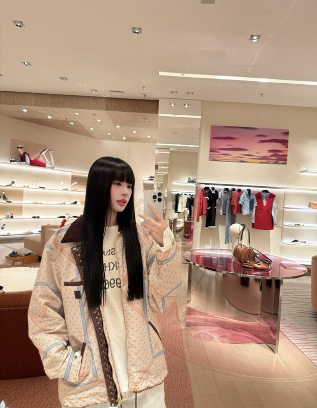 루이비통 한정판 프린트 워크웨어 자켓 001-233161