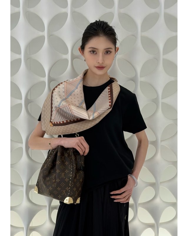루이비통 스카프 프린트 면 드레스 001-233174