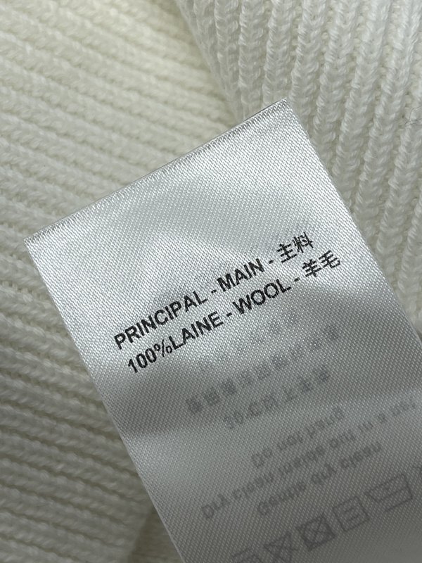 루이비통 래글런 칼라 스트라이프 니트 반팔 티셔츠 001-233227
