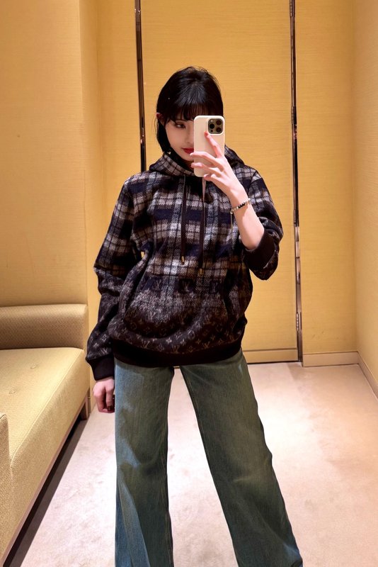 루이비통 올드모노그램 그라데이션 체크 후드 티셔츠 001-233237
