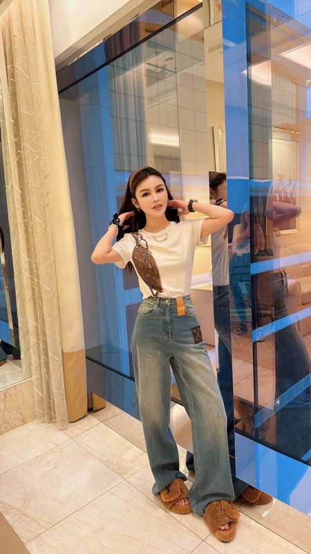 루이비통 체커보드 백팩 프린트 반팔 티셔츠 001-233239