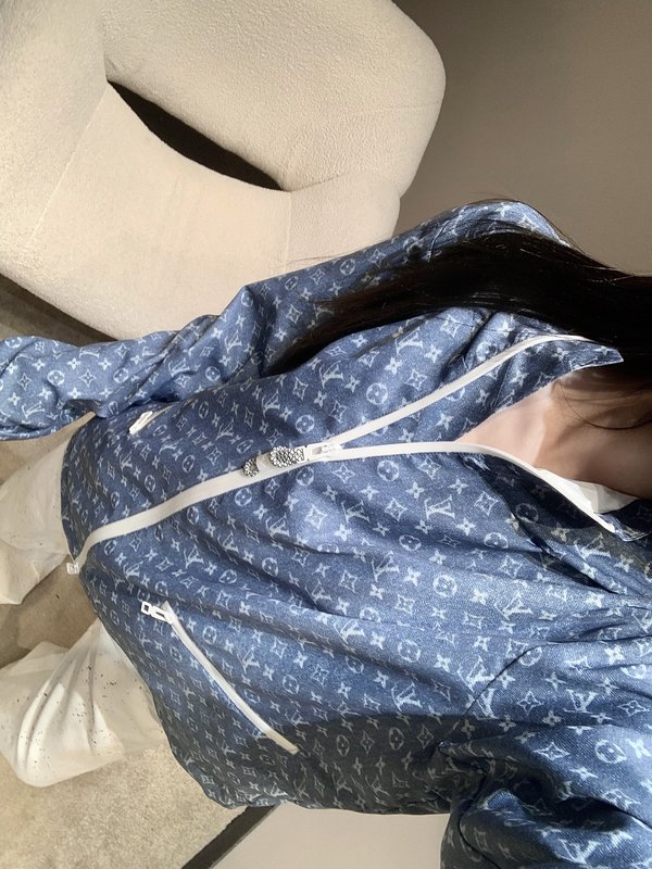루이비통 모노그램 프린트 후드 트렌치 코트 001-233240