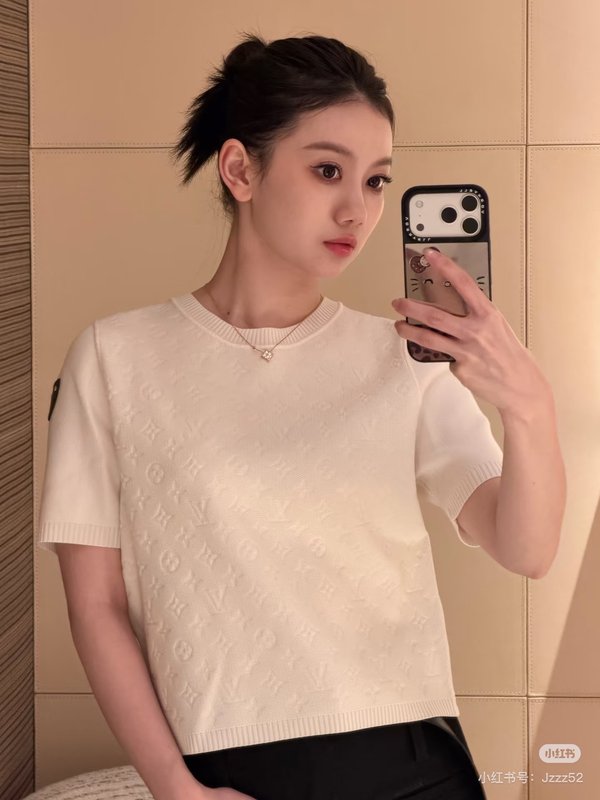 루이비통 봄여름 자카드 반팔 티셔츠 001-233261
