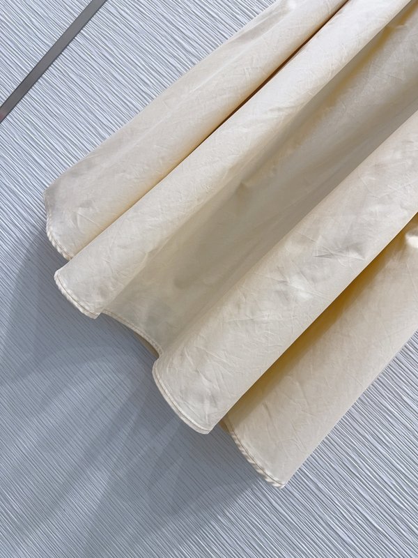 루이비통 스탠딩 컷팅 스커트 001-233306