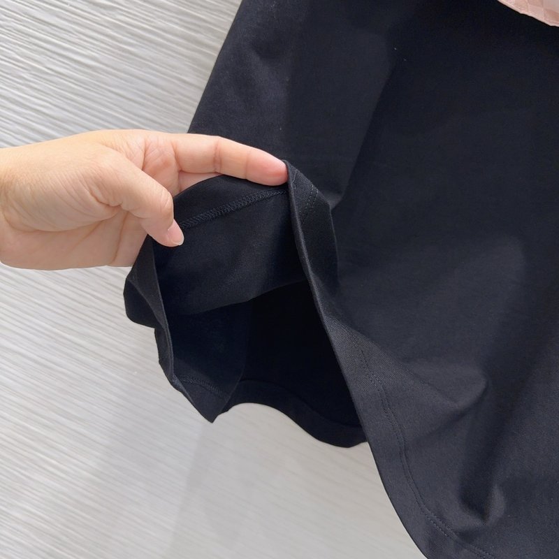 루이비통 여성 심플 라운드넥 반팔 티셔츠 001-233319