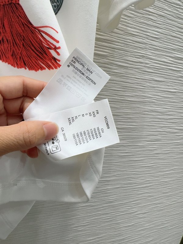 루이비통 뉴 루즈핏 반팔 티셔츠 001-233339