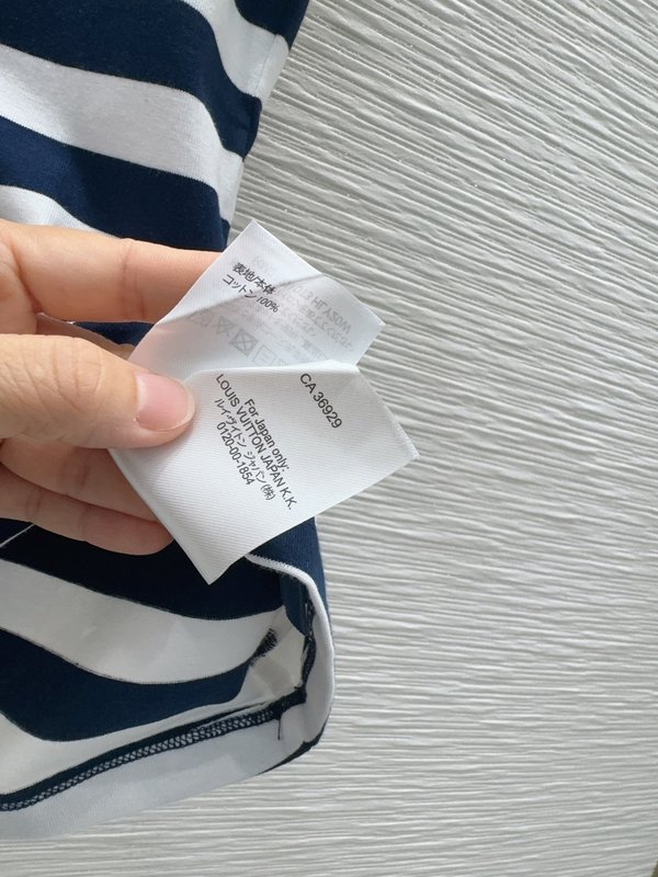 루이비통 스트라이프 반팔 티셔츠 여성용 001-233379