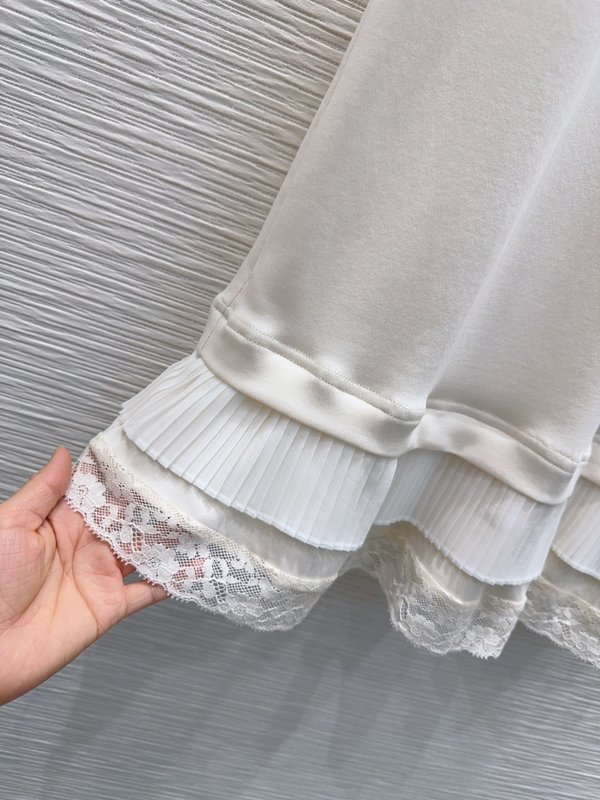 루이비통 뉴 스타일 입체 재단 원피스 001-233396