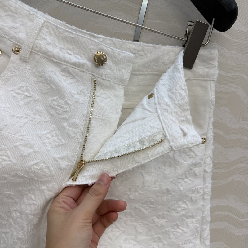 루이비통 모노그램 자수 화이트 데님 쇼츠 001-233488