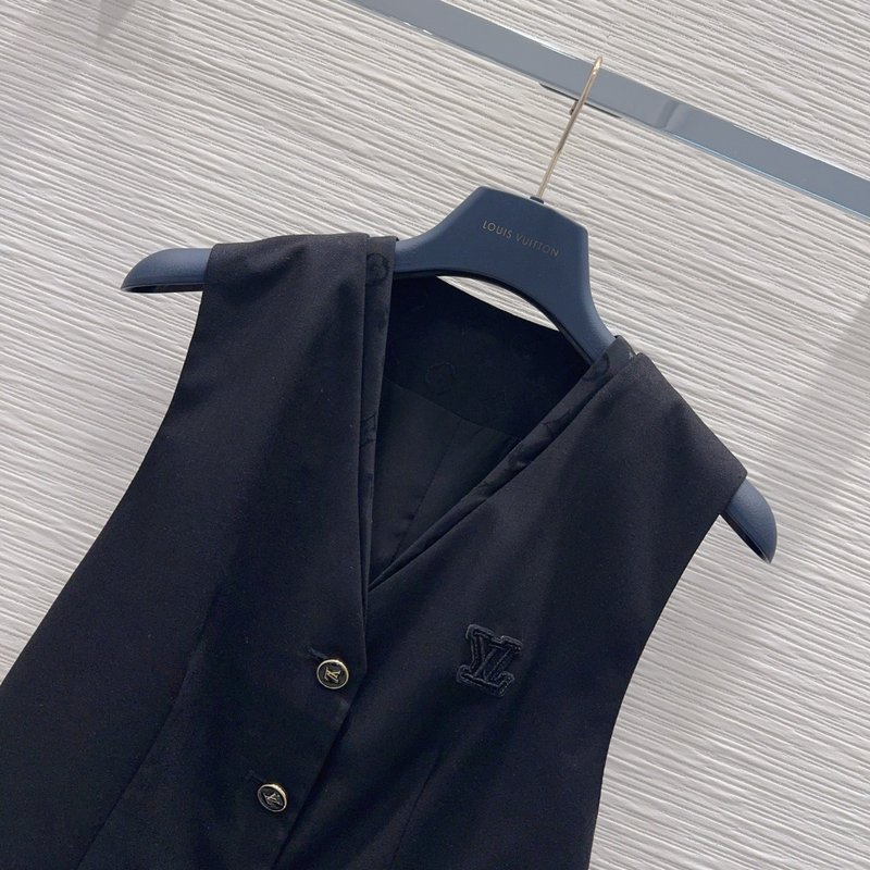 루이비통 심플 올드머니 조끼 숏팬츠 세트 001-233493