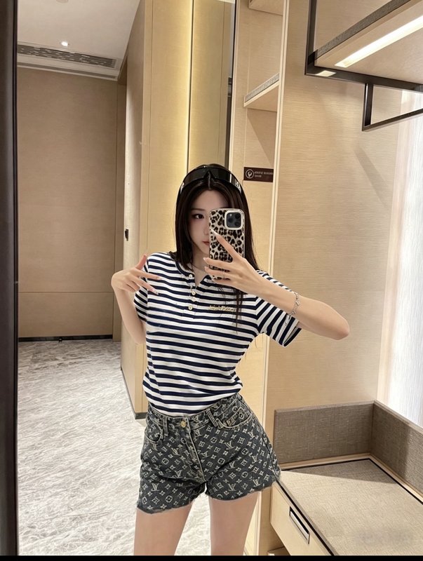 루이비통 블루 화이트 스트라이프 헨리넥 반팔 티셔츠 001-233501