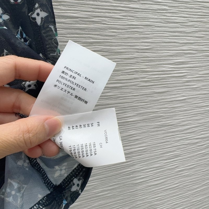 루이비통 메쉬 프린트 반팔 티셔츠 001-233527