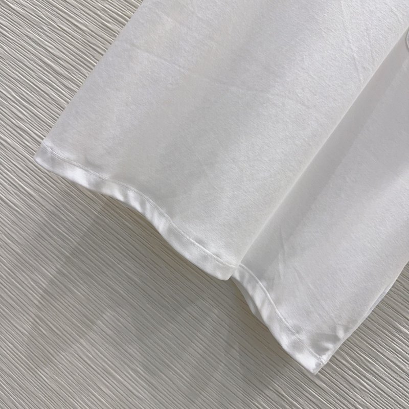 루이비통 뉴 심플 화이트 반팔 티셔츠 001-233531