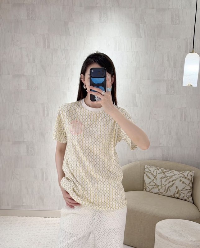 루이비통 옐로우 골드 그라데이션 모노그램 반팔 티셔츠 001-233562